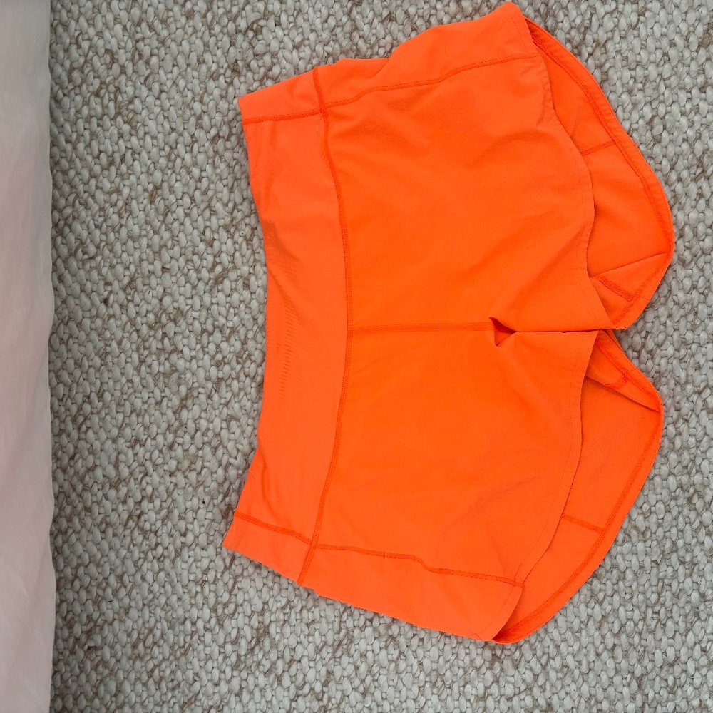 LULULEMON speed up mid rise short 4"